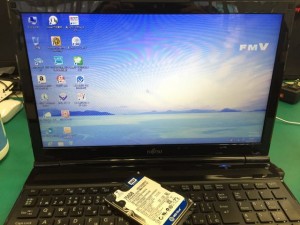 fujitsu_LifebookAH45k