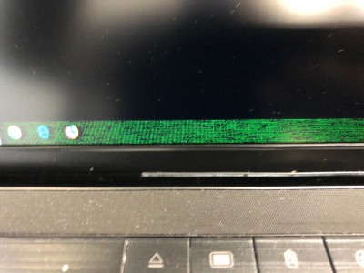 BTOノートパソコン 画面表示不良(全体に緑色の線や点が表示される