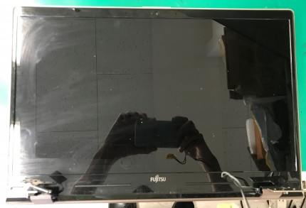 Fujitsu FMVA45C2G2 液晶割れ | パソコン修理・データ復旧 PC Fixs