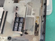 NEC / PC-N1585AZL-2　画面破損、液体侵入の修理