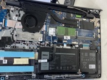Inspiron 15 3520 液晶パネル・ヒンジ破損