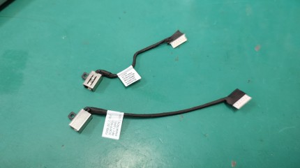 42121 (4)