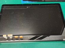 Microsoft Surface Laptop 2:電源投入後にロゴ表示後画面が真っ暗になる Microsoft Surface Laptop 2:電源投入後にロゴ表示後画面が真っ暗になる